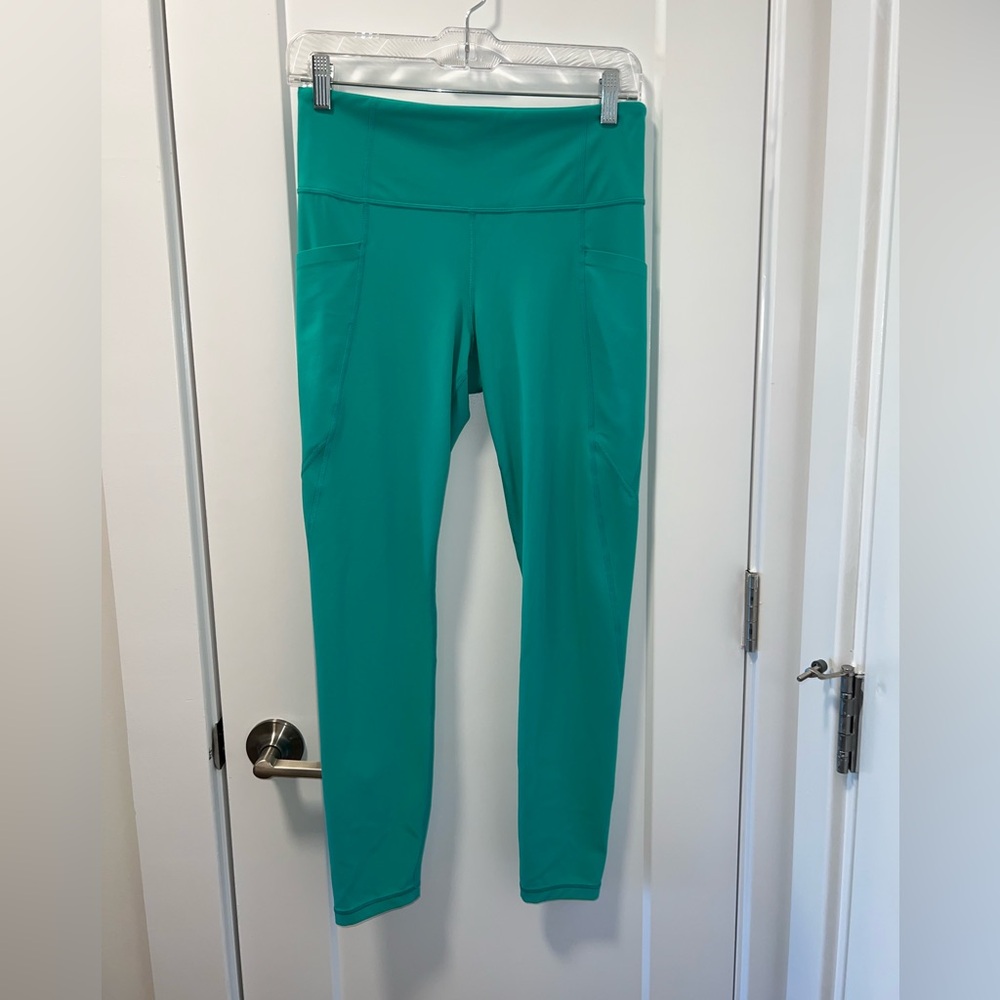 Athleta leggings size M